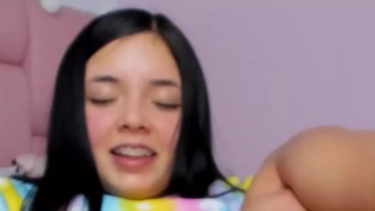 ScarletSquirt from Streamray