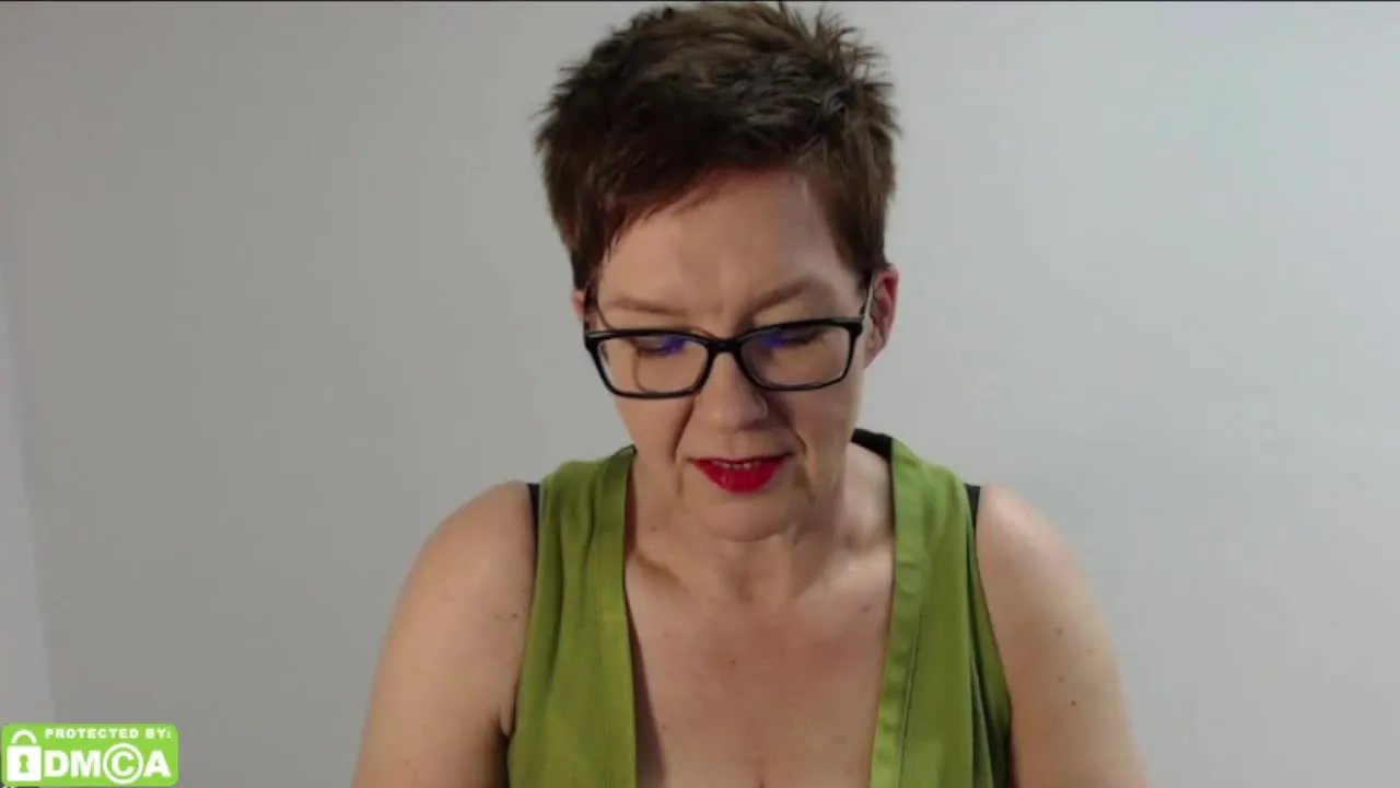 SofieVelvet from Streamray