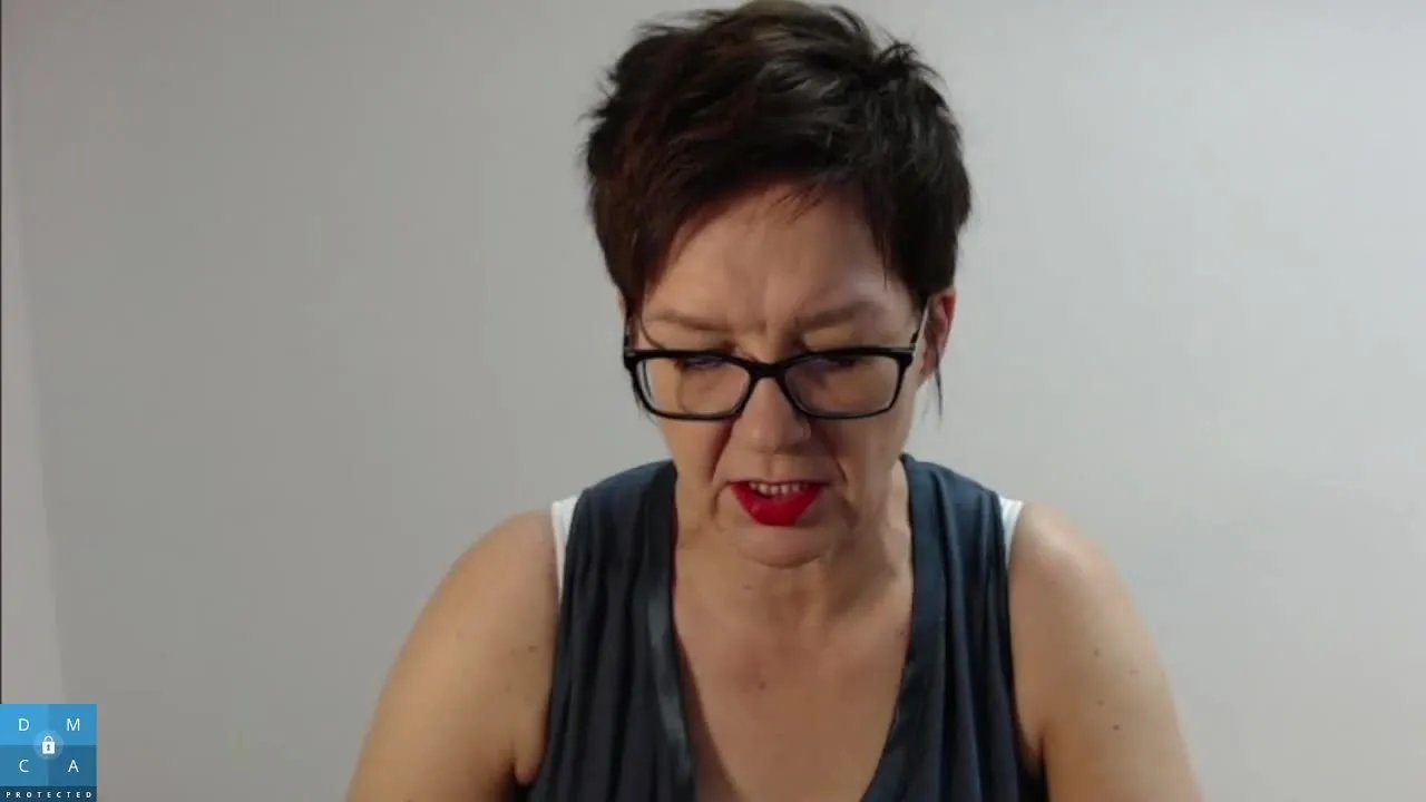 SofieVelvet from Streamray