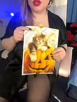 -Moon8erry- from StripChat