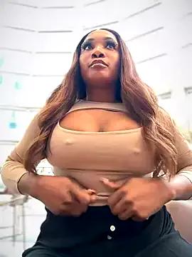 __Nessa__ from StripChat