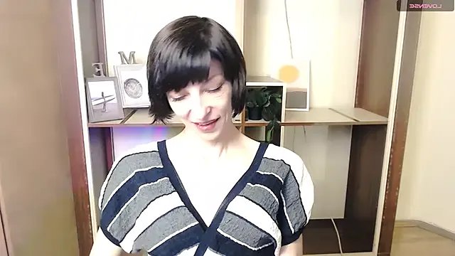 _AngeliaFlow_ from StripChat