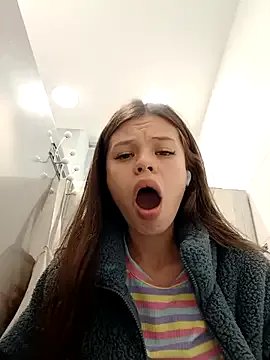 _Isabella-7 from StripChat