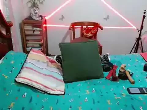 _Keyla_rosse from StripChat is Freechat