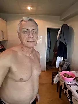 Naked Room _lady_red_ 