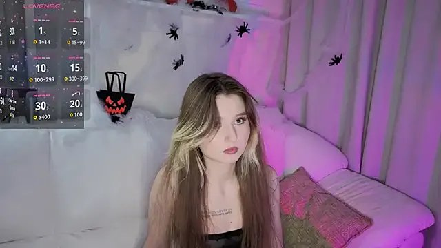 _Lua__ from StripChat