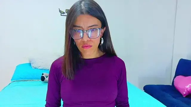 _lucysmith from StripChat