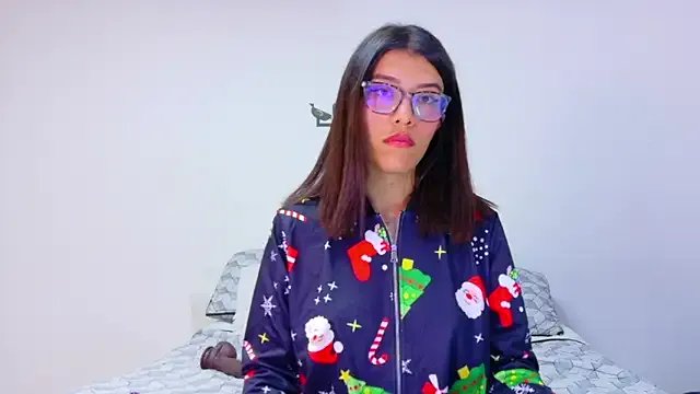 _lucysmith from StripChat