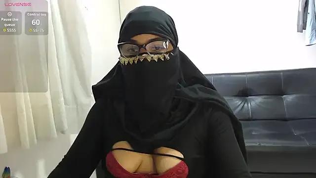 Aaliyah_brown from StripChat