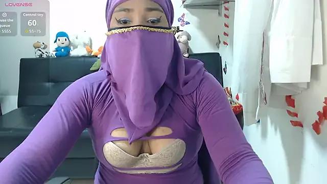 Aaliyah_brown from StripChat