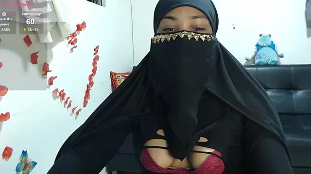 Aaliyah_brown from StripChat