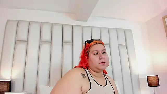aandreaperez from StripChat