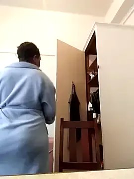 AcetousAbb from StripChat