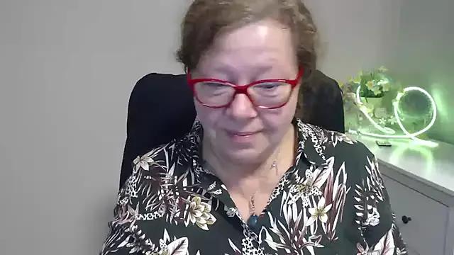 Adelewildx on StripChat