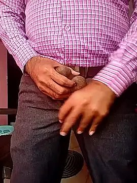 adicma123 from StripChat