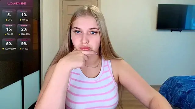 Adr1ana_ from StripChat