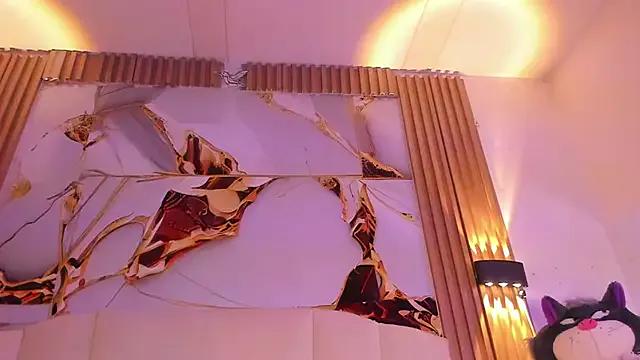 AgathaAtenea from StripChat