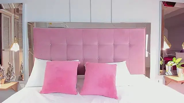 Ahincale from StripChat