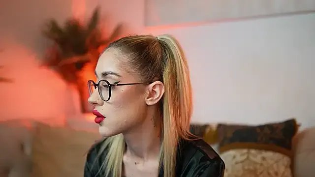 AileenKiss from StripChat