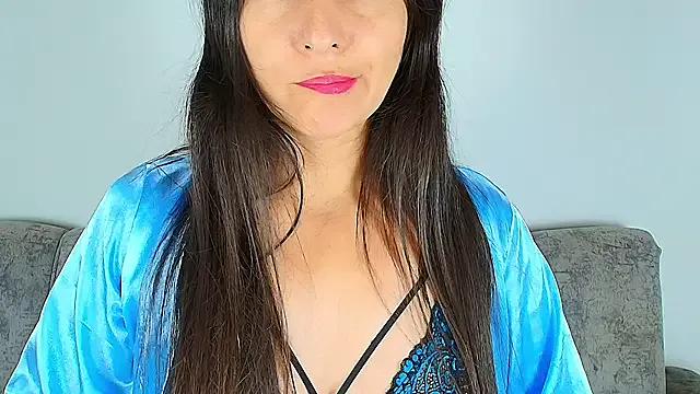 Alana_pink95 from StripChat