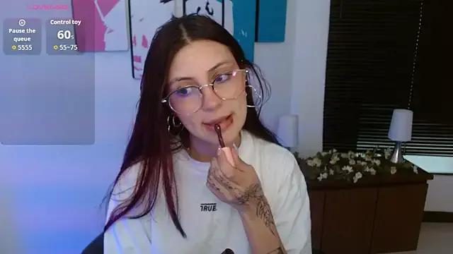 AlanaGarcia19 from StripChat