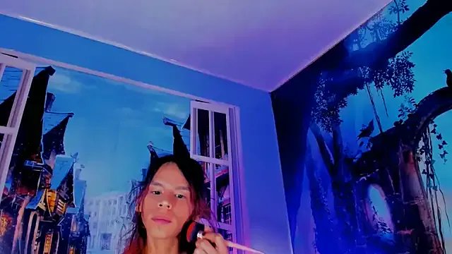 alessa_brown74 from StripChat