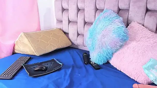 Alexa-Hunter from StripChat