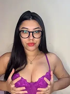 Alexa69xx from StripChat