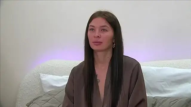 AlexandraBloom from StripChat