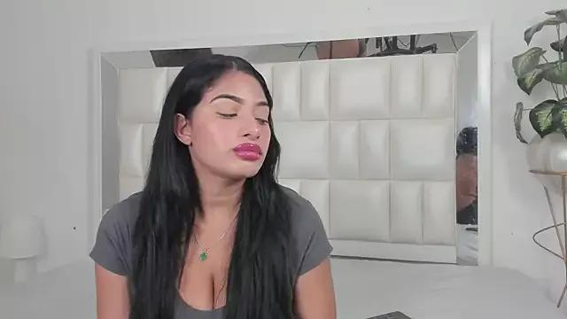 Alhana_pulido from StripChat