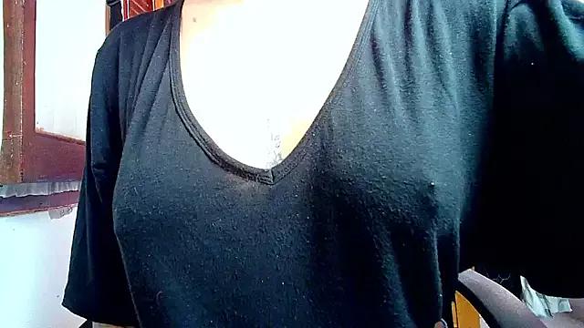 alicetgirlbr from StripChat is Freechat