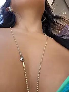 AliishaPss on StripChat 