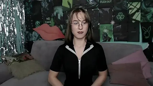 AlishaKellyi from StripChat