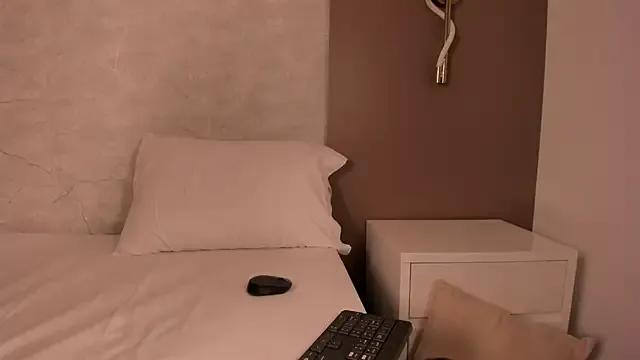 Allie_bruce from StripChat