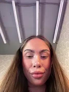Amanda_River from StripChat