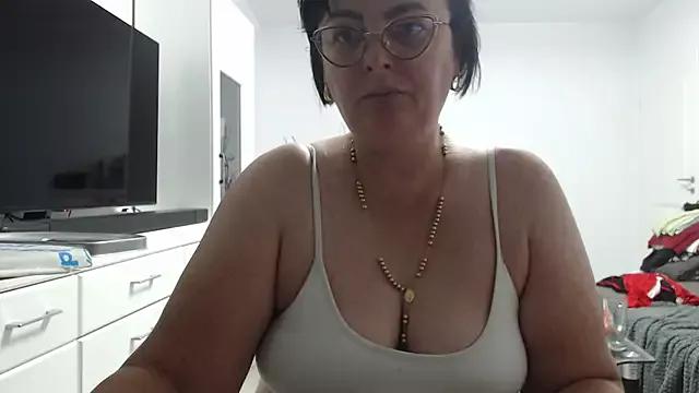 Amandamuller1982 from StripChat