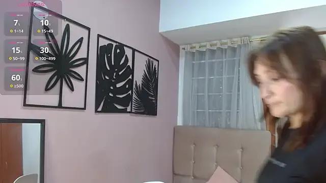 amara_rousse1 on StripChat 