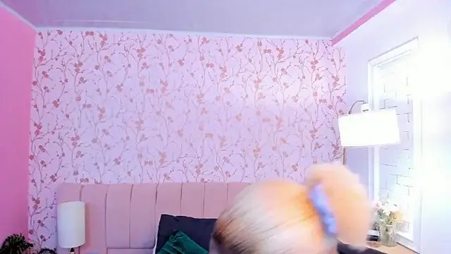 amber-hill from StripChat