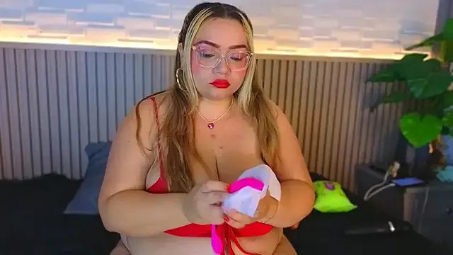 Amber_bunnyx01 from StripChat