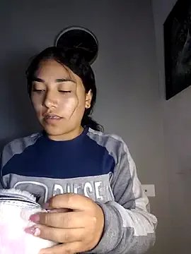 AmberGold- from StripChat