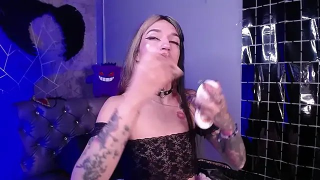 amelierouss from StripChat