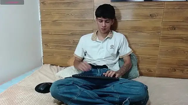 AmethystShadow17 from StripChat