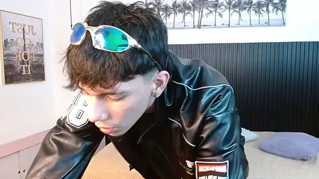 AmethystShadow17 from StripChat