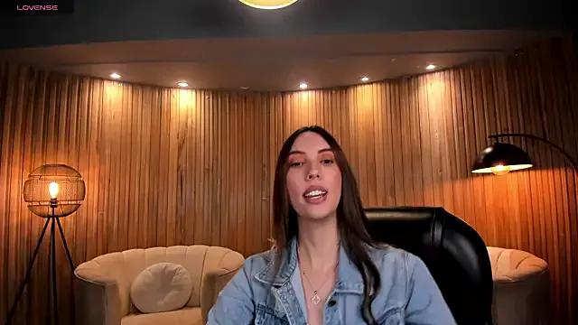 AnaisNin from StripChat