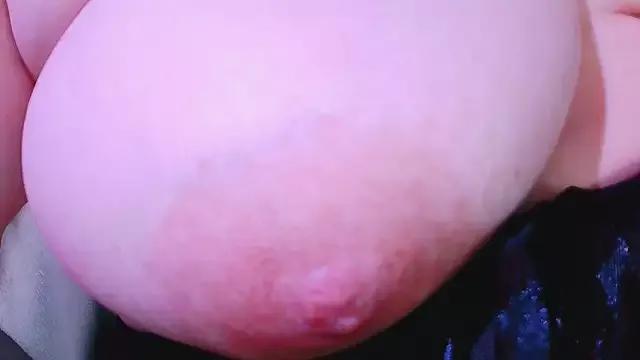 AngelwithEcup from StripChat