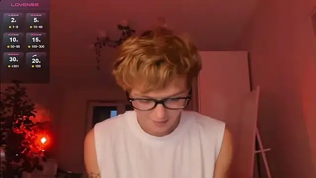 angleAndy from StripChat