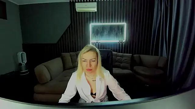 Anna_Snows from StripChat