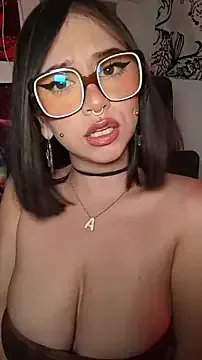 annbones_ch from StripChat