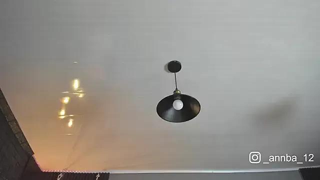 annie_barozzi from StripChat
