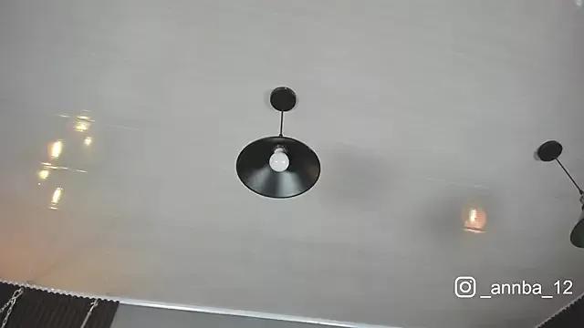 annie_barozzi from StripChat